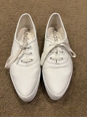 Keds Leather 9.5 Platform